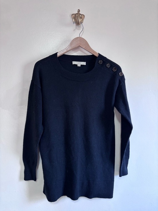 LOFT Sweaters - LOFT Black Ribbed-Neck Knit Top size XS